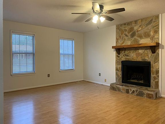 2nd image of 4091 Melrose Dr