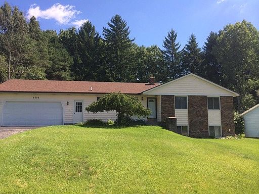 2nd image of 6192 Woodwater Dr NE
