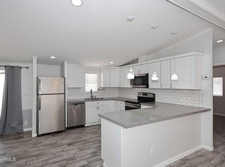 244 N Hawes Rd, Mesa, AZ 85207