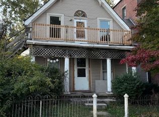 4 Main St, College Corner, OH 45003