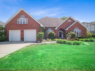 8303 Heather Ln, Tinley Park, IL 60477