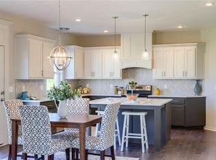 9196 Green Rd, Lenexa, KS 66227