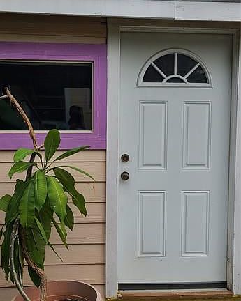 2nd image of 7047 1/2 Narcissus St