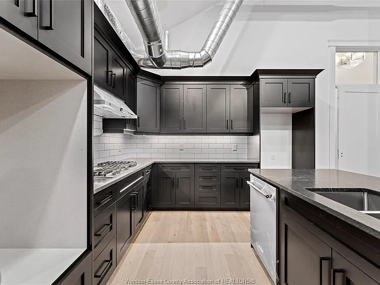 247 Brock St #404 — Photo 6