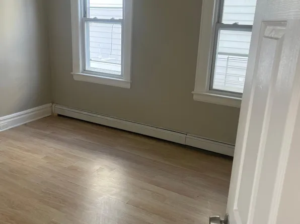 75 Clarke Avenue image 4 of 4