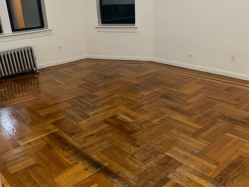 1st image of 50 W 174th St
