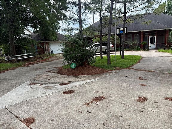 2nd image of 21719 Mueschke Rd