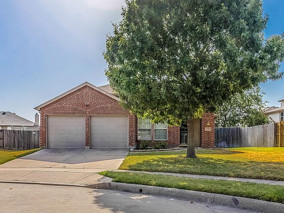 3rd image of 13900 Walnut Canyon Ct