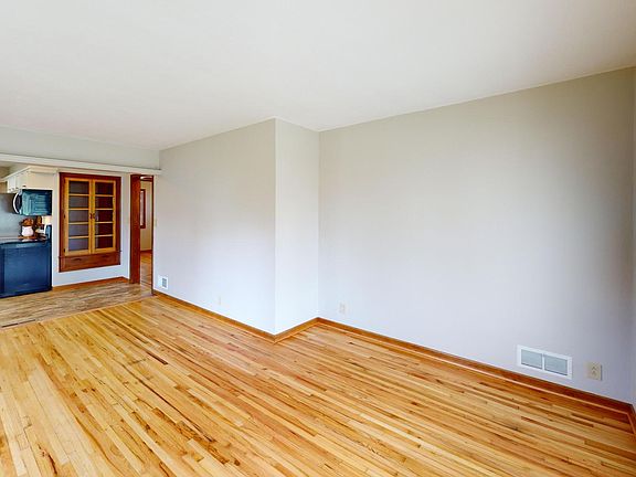 3rd image of 1612 Ramsey St