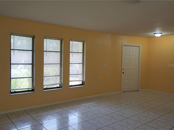 5th image of 1225 SE 24th St