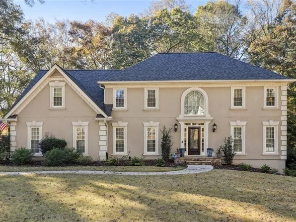 8800 Glen Ferry Dr, Johns Creek, GA 30022