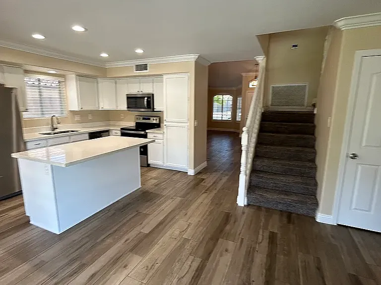 646 W Naranja Ave — Photo 6