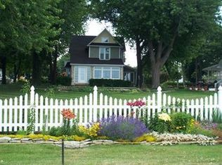 5078 E Water St, Port Clinton, OH 43452