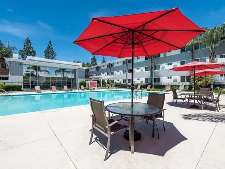 The Rose Apartments — Photo 16