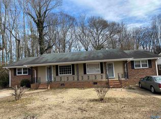 605 Shipp Ln, Scottsboro, AL 35768