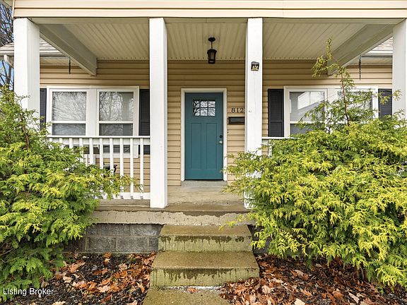 3rd image of 812 Goullon Ct