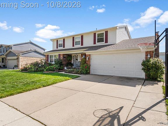 3rd image of 46371 Registry Dr