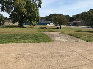 205 5th St, New Haven, WV 25265