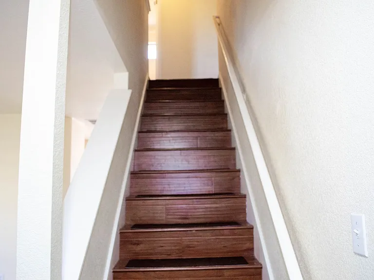 505 Shant St — Photo 9