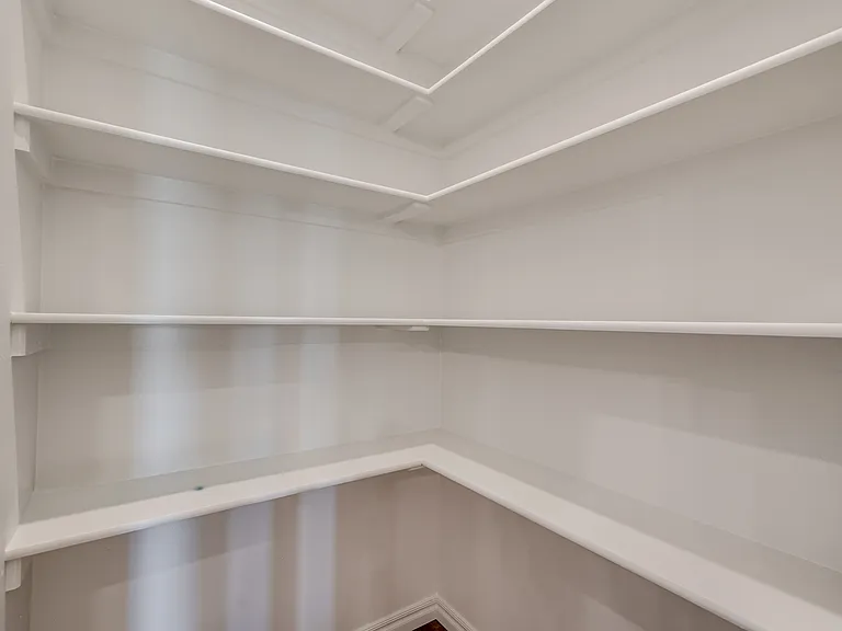 3233 Alameda St — Photo 16