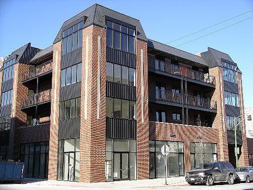 1st image of 1600 N Bell Pl #3B