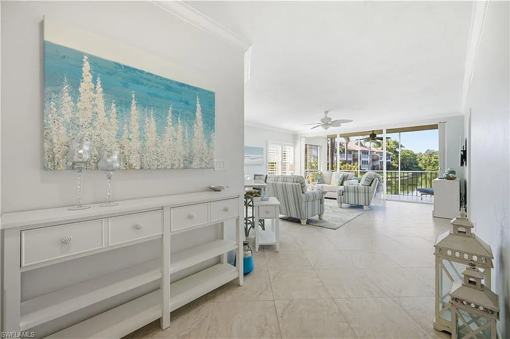 3 bed, 2.0 bath, 1640 sqft, $8,000 — Photo 4