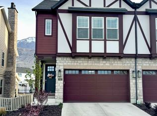 543 N Hawks Rise Ln, Lindon, UT 84042