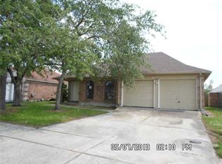 2204 Snowbird Dr, Harvey, LA 70058