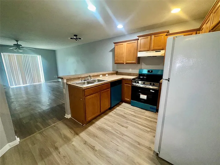 533 Cresting Oak Cir #79 — Photo 6