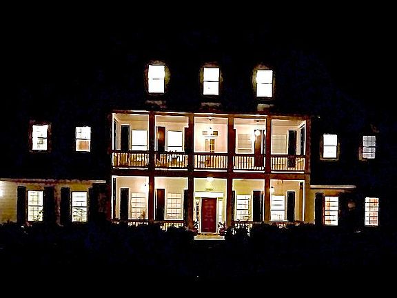 4th image of 17705 Riverwalk Dr