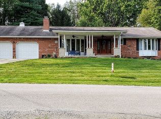 11891 Oakmont Dr, Conneaut Lake, PA 16316