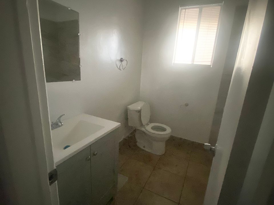 2nd image of 679 W 21st St