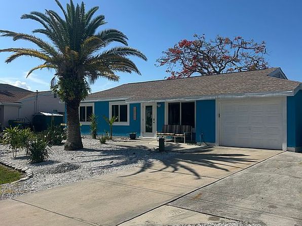 18566 Van Nuys Cir