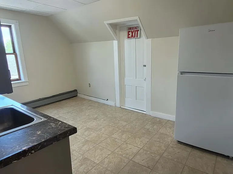 143 Central St #5 — Photo 7