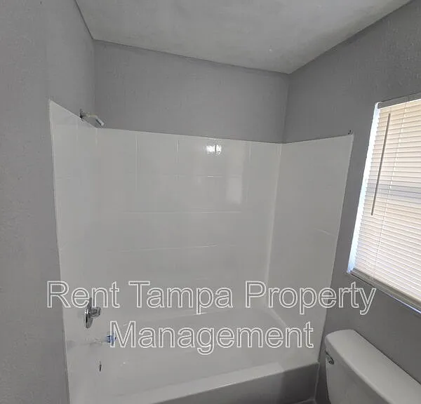 8304 N Mulberry St — Photo 11
