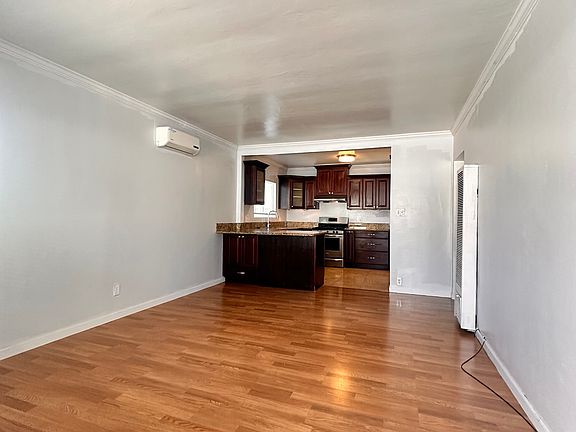 5th image of 4944 Bleecker St #1/2