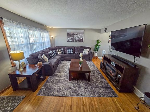 3rd image of 8533 Rich Ave S