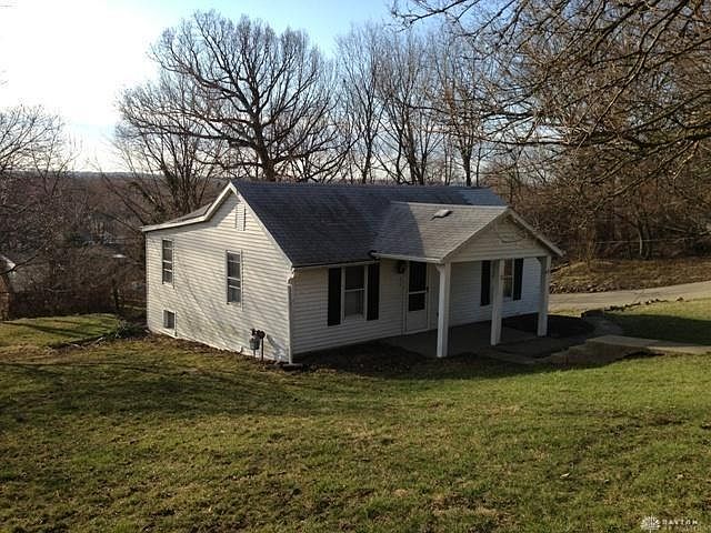 2nd image of 4850 Hamlin Dr