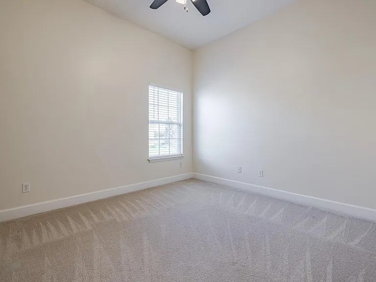 401 Wood Trl — Photo 30