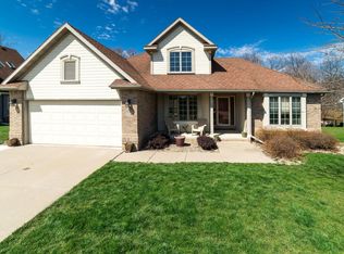505 Parkwood Cir, Huxley, IA 50124