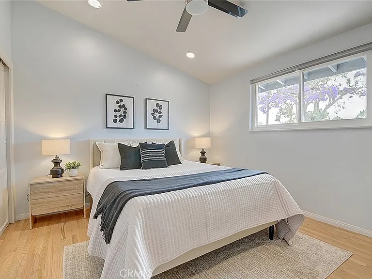 2044 W Spruce Ave — Photo 29