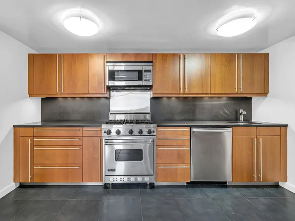 305 2nd Ave APT 312, New York, NY 10003