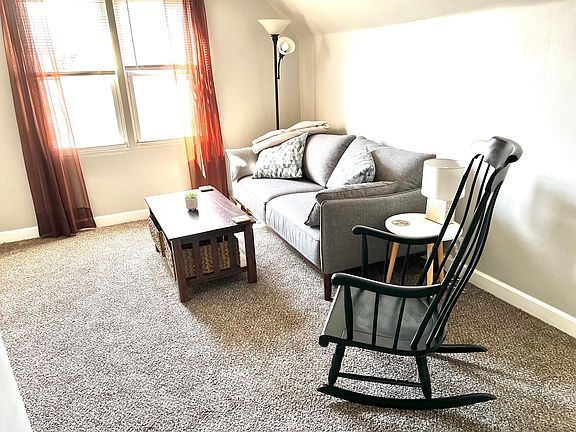 4th image of 5660 N Vernon St #2