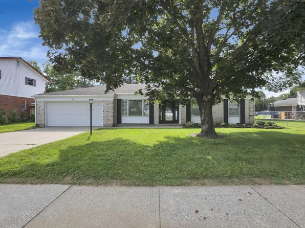 661 Robin Ln, Newark, OH 43055