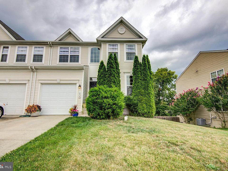 1st image of 215 Pennshire Dr
