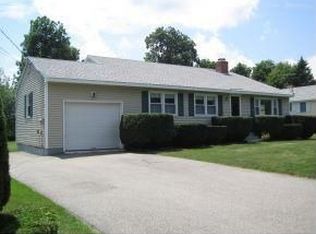 14 Crestview Ter, Stratham, NH 03885