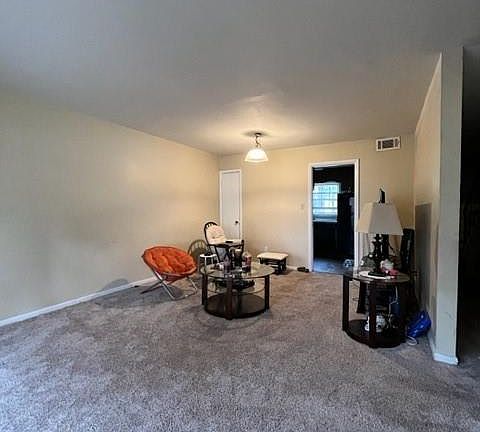 5th image of 4600 Coronado Dr APT F