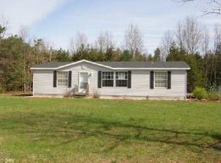 5035 W Jack Pine Dr, Grant, MI 49327