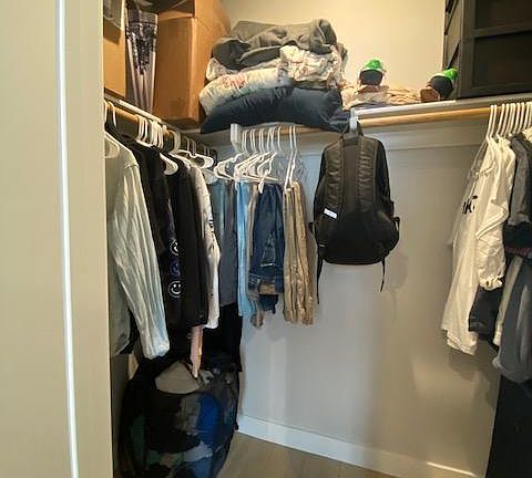 Walk in closet