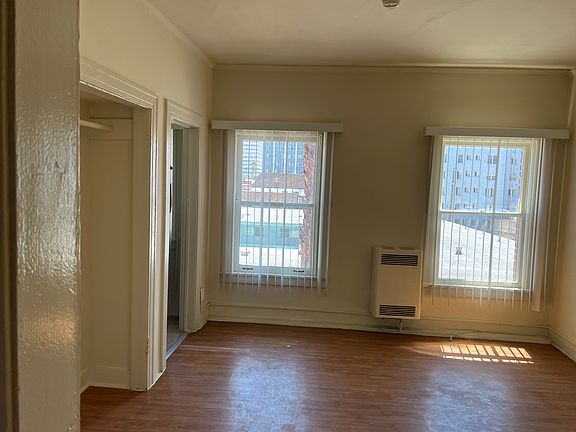 5th image of 238 S Kenmore Ave #Z202